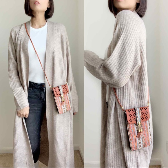 VEGAN LEATHER AZTEC BOHEMIAN CROSSBODY MINI BAG. - Picture 4 of 6